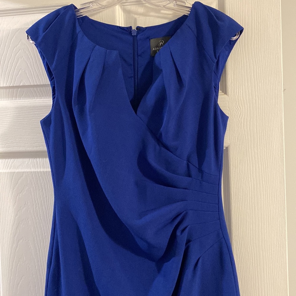 Adrianna Papell - Dress. Size 4. - Picture 2 of 4